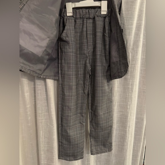 Girls Grey Plaid PantSuit Size 9/10 NWOT - Picture 6 of 9